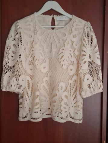 Nukus blouse L beschikbaar voor biedingen