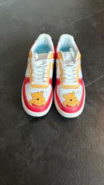 Winnie the Pooh air force one look, Kleding | Dames, Ophalen of Verzenden, Zo goed als nieuw, Sneakers of Gympen