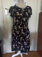 Romantische zwarte bloem jurk van Clockhouse maat 42, Kleding | Dames, Jurken, Verzenden, Zwart, Maat 42/44 (L), Zo goed als nieuw