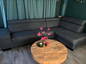 Luxe loungebank hoekbank beschikbaar voor biedingen
