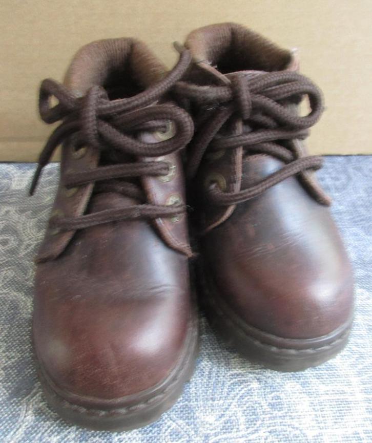 zgan stoere FILA schoenen maat 22, Kinderen en Baby's, Kinderkleding | Schoenen en Sokken, Zo goed als nieuw, Schoenen, Jongen
