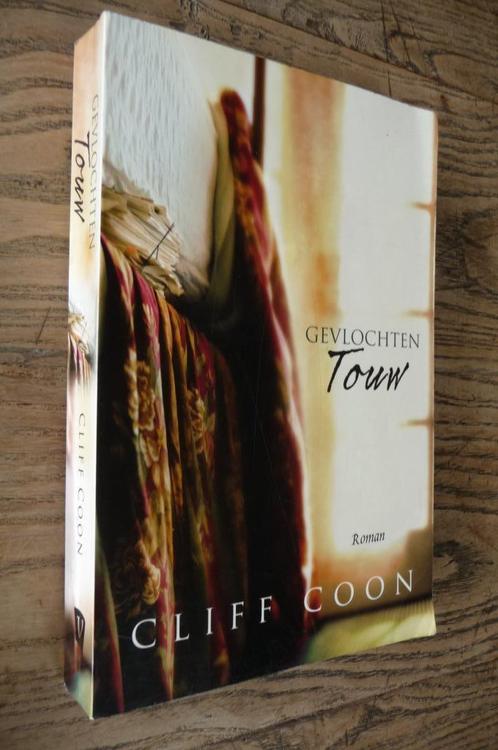 Gevlochten touw - Cliff Coon (christelijke roman), Boeken, Romans, Zo goed als nieuw, Nederland, Ophalen of Verzenden