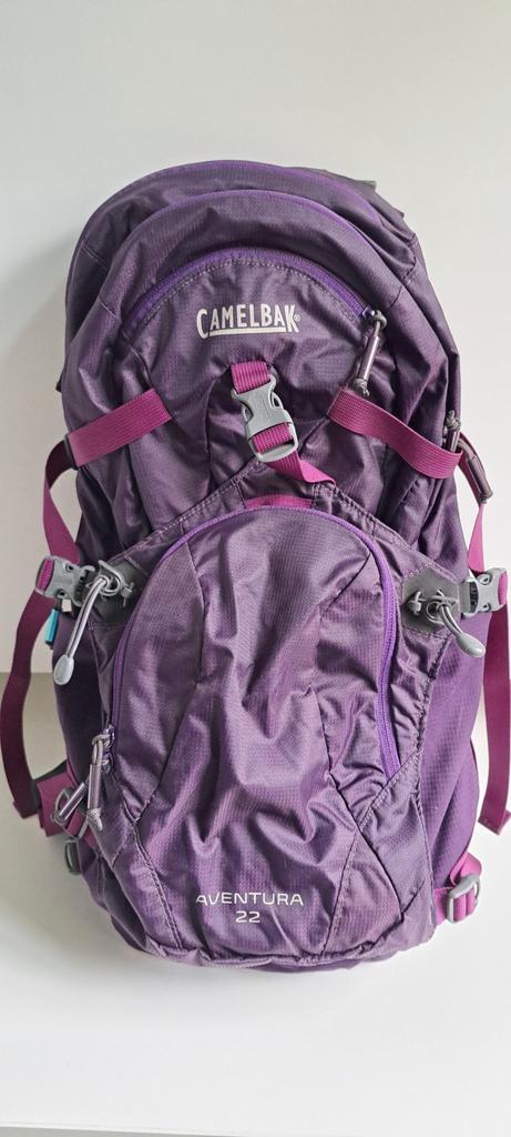 Camelbak Aventura 22 Rugzak - Paars, Sport en Fitness, Bergsport en Wandelen, Zo goed als nieuw, Rugzak, Ophalen of Verzenden