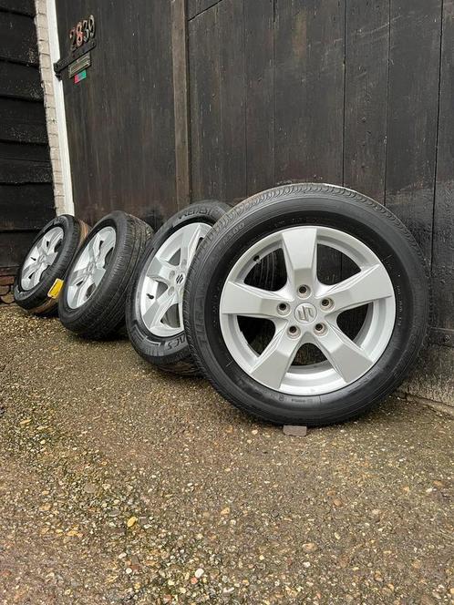 Suzuki Swift vitara sx4 kizashi 5x114,3 velgen zomer set 16?, Auto-onderdelen, Banden en Velgen, Banden en Velgen, Zomerbanden