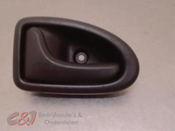 Portiergreep 2Deurs links van een Fiat Talento beschikbaar voor biedingen