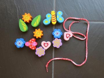 Houten kralen set, 15 delig met veter. Grote kralen ca 4-5cm beschikbaar voor biedingen