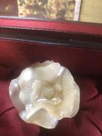 Antieke bloem broche, Antiek en Kunst, Ophalen of Verzenden, Dames