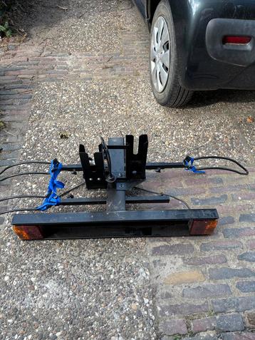 Fietsendrager gewone fietsen beschikbaar voor biedingen