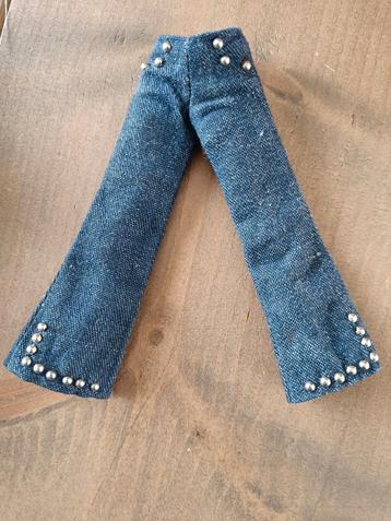 Barbie Spijkerbroek met Spijkers beschikbaar voor biedingen