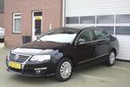 Volkswagen Passat 1.8 TFSI Comfortline Nederlandse auto, Nav, Gebruikt, 4 cilinders, Parkeersensor, Zwart