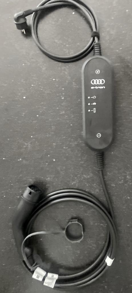Nieuwe originele Audi e-tron thuislader universeel alle EV's, Auto diversen, Laadpalen, Nieuw, Laadpaal en Laadkabel, Ophalen of Verzenden