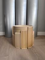Cassina Marema nesting tables - Vico Magistretti, Huis en Inrichting, Tafels | Bijzettafels, Ophalen, Minder dan 45 cm, Rond, Zo goed als nieuw