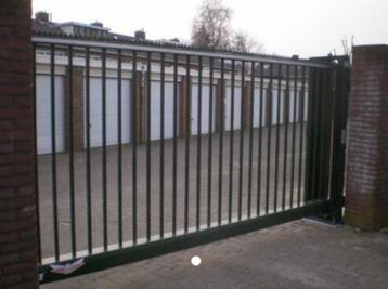 garage / garagebox /opslag te huur Zaltbommel met stroom beschikbaar voor biedingen