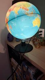 Wereldbol lamp, Huis en Inrichting, Lampen | Tafellampen, Ophalen, Zo goed als nieuw, Kunststof, Minder dan 50 cm