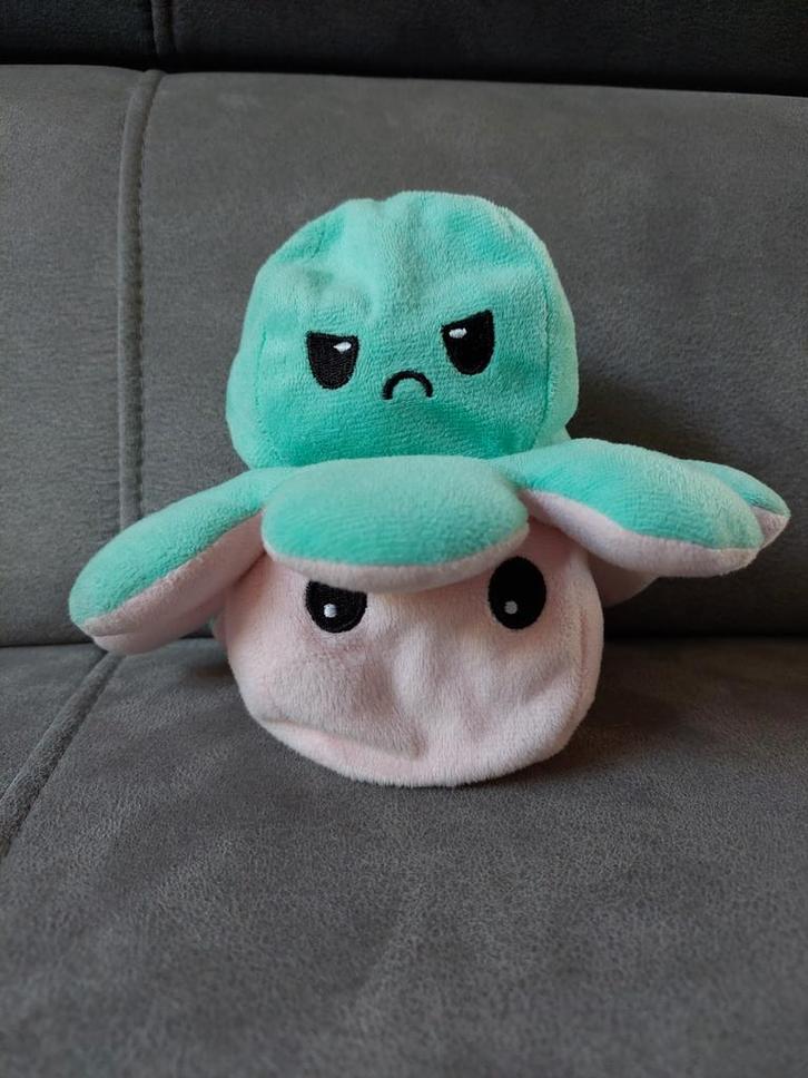 Omkeerbaar Mood Octopus knuffel knuffeltje boos blij, Kinderen en Baby's, Speelgoed | Knuffels en Pluche, Zo goed als nieuw, Overige typen