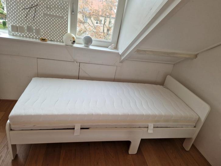 Ikea Slåkt meegroeibed wit 80x200cm, Huis en Inrichting, Slaapkamer | Bedden, Zo goed als nieuw, Eenpersoons, 80 cm, Hout, Wit