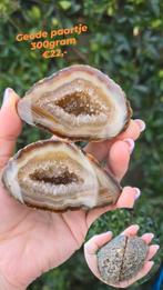 Geode paartje nr92gr, Verzamelen, Mineralen en Fossielen, Ophalen of Verzenden, Mineraal