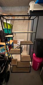 Stijlvolle open kast met houten planken, Huis en Inrichting, Kasten | Boekenkasten, Ophalen, Met plank(en), Gebruikt, 100 tot 150 cm