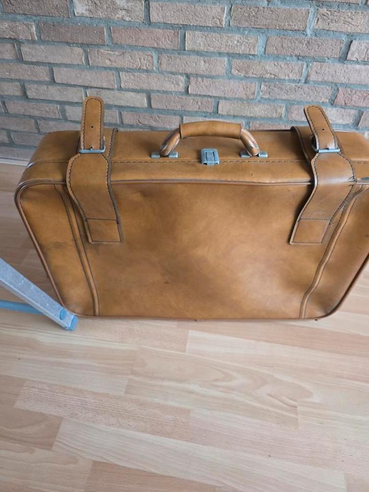 Vintage leren koffer, Sieraden, Tassen en Uiterlijk, Koffers, Gebruikt, Leer, 60 tot 70 cm, 45 tot 55 cm, Slot, Ophalen of Verzenden