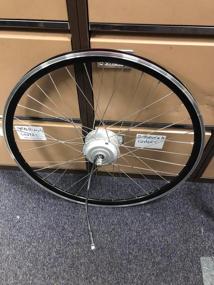 Nieuwe voorwiel motor 9 pins 36v ( niet voor stella), Fietsen en Brommers, Fietsonderdelen, Zo goed als nieuw, Algemeen, Stuur