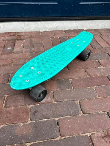 Oxelo Yamba 100 Cruiser skateboard.  beschikbaar voor biedingen