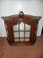 Vitrinekast (hang) - Mahonie - Barokstijl - 1958, Huis en Inrichting, Kasten | Vitrinekasten, Ophalen, 50 tot 100 cm, Zo goed als nieuw
