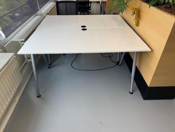 Wit ikea bureau 160x70 incl. kabelgoot en kabeldoorgang