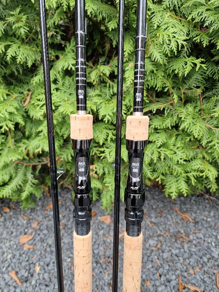 2x Poeli rods, Requiem light, 12 ft, 2-2.25lbs nieuwstaat, Watersport en Boten, Hengelsport | Karpervissen, Zo goed als nieuw