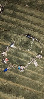 Alice in Wonderland bedelarmband, Verzamelen, Ophalen of Verzenden, Overige figuren, Nieuw, Beeldje of Figuurtje