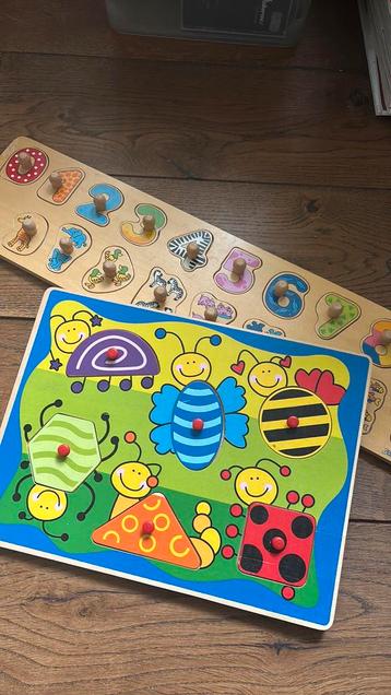Houten kinder puzzel educatief vormen cijfers tellen kleuren beschikbaar voor biedingen