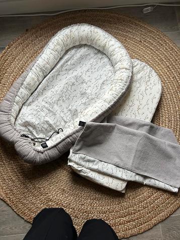 Babynestje beschikbaar voor biedingen