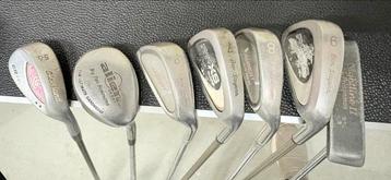 Diverse losse ijzers, driver en woods + standbag beschikbaar voor biedingen