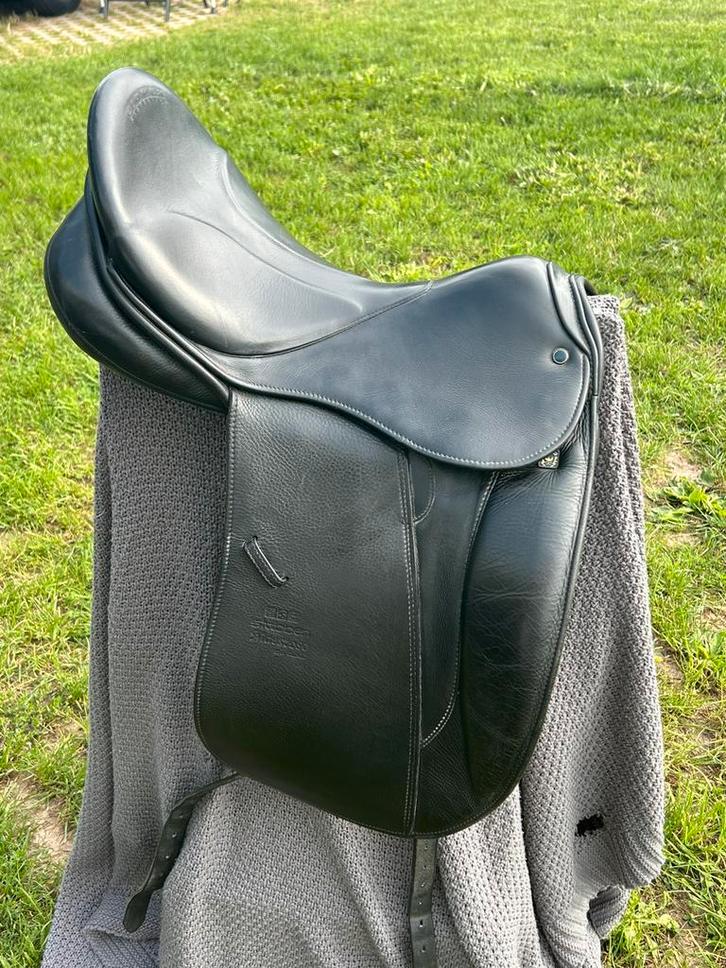 Dress.zadel, Stubben Maestoso de Luxe, biomex  prot., Dieren en Toebehoren, Paarden en Pony's | Zadels, Gebruikt, Dressuur, Ophalen