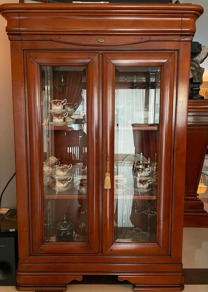 Novioforum, model Reims, lage vitrinekast, Huis en Inrichting, Kasten | Vitrinekasten, Gebruikt, 150 tot 200 cm, 50 tot 100 cm