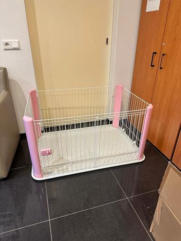 Honden hok bench beschikbaar voor biedingen