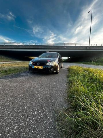 Volkswagen Golf 1.6 16V FSI 85KW 3D Aut6 2006 Zwart beschikbaar voor biedingen