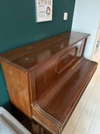 Piano, gratis, Muziek en Instrumenten, Piano's, Ophalen, Gebruikt, Bruin, Piano