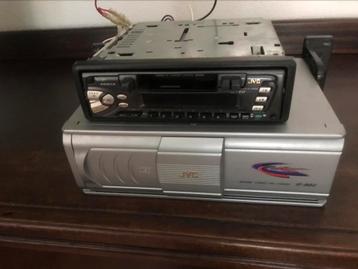 JVC autoradio met casettelade en cd wisselaar beschikbaar voor biedingen