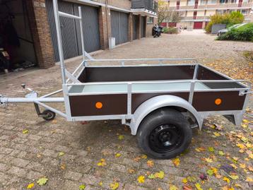 Aanhanger met LED, afdeknet & disselslot beschikbaar voor biedingen