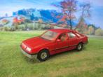 1:36 Ford Sierra Mk.1 2.3 Ghia Corgi rood met grijze bumpers, Ophalen of Verzenden, Gebruikt, Auto, Overige merken