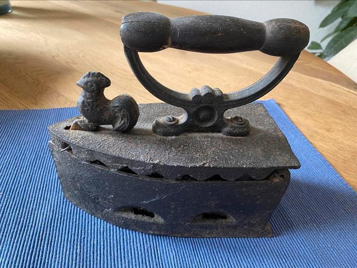 Antiek Kolenstrijkijzer, Antiek en Kunst, Antiek | Gereedschap en Instrumenten, Ophalen
