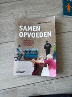 Samen opvoeden, Ophalen of Verzenden, Zo goed als nieuw