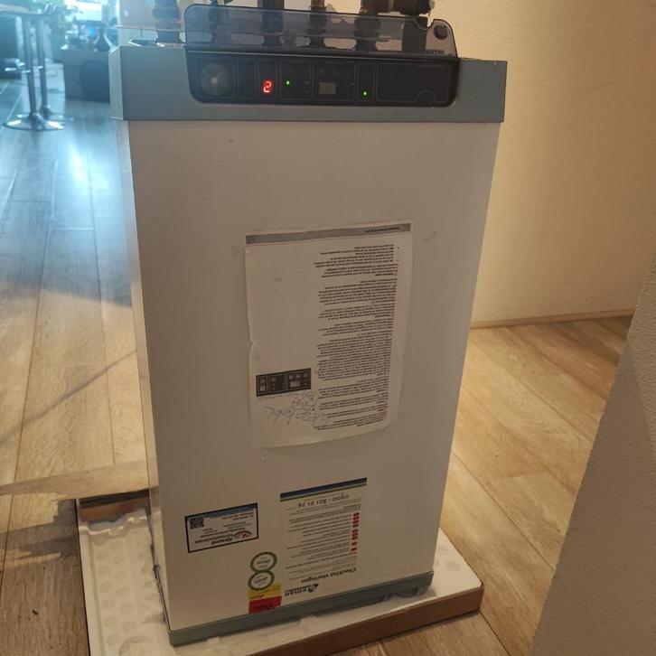 Goed werkende Intergas Kombi Kompakt HR 28 (28 kW) te koop., Doe-het-zelf en Verbouw, Verwarming en Radiatoren, Gebruikt, Cv-ketel of Combi-ketel