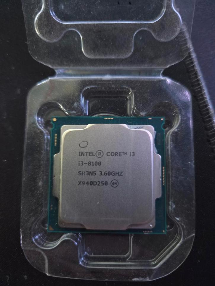 Intel Core i3-8100 CPU, Computers en Software, Processors, Gebruikt, 3 tot 4 Ghz, Ophalen of Verzenden