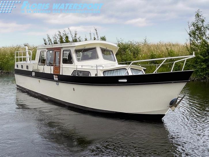 Cupido De Luxe 1100 (bj 1980), Watersport en Boten, Motorboten en Motorjachten, Gebruikt, 9 tot 12 meter, Overige brandstoffen