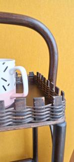 Vintage manou rotan etagère, serveer tafeltje, krantenbak, Ophalen of Verzenden, Vintage, Nvt, Nvt