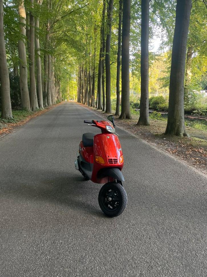 Zip type 2 70cc brom, Fietsen en Brommers, Scooters | Piaggio, Zo goed als nieuw, Zip, Tweetakt, Ophalen