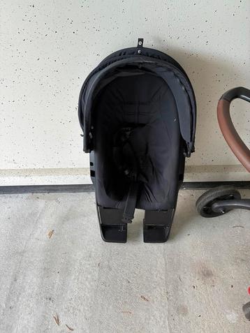 Stokke Kinderwagen met Zitje en Wieg beschikbaar voor biedingen