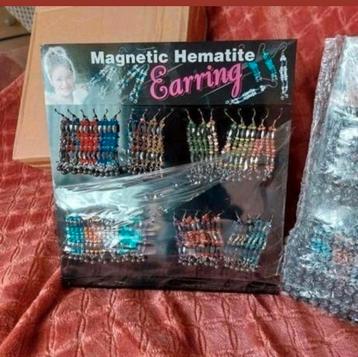 Oorbellen hermatite, magnetisch 18paar op blister (NIEUW). beschikbaar voor biedingen