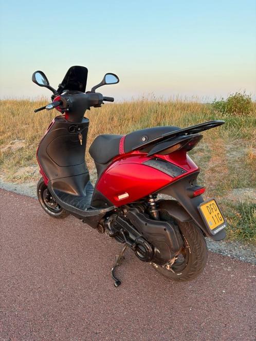 Piaggio Zip 80cc Malossi 4takt Carburateur Turbokit, Fietsen en Brommers, Scooters | Piaggio, Zo goed als nieuw, Zip, Maximaal 45 km/u